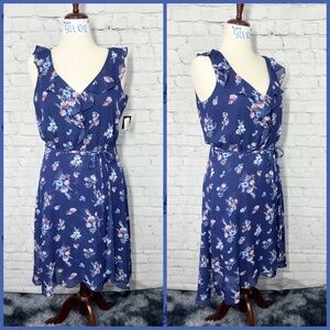 👗 NWT🤩 |•INC•| Blue and Pink Floral  V-Neck Midi Sundress Size 8